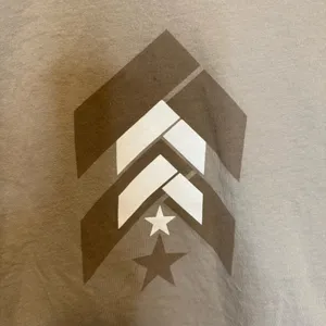 Barry’s Chevron Tshirt Tan Size M thumbnail 5