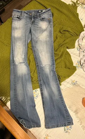 Miss Me Mid Rise Bootcut Jeans thumbnail 1