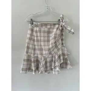 VERONICA BEARD Kaia Tan & White Check Plaid MINI Skirt w/Tie Women's Size XSmall thumbnail 3
