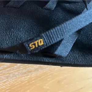STQ Strappy Flip Flops, Women's Size 10M, Black thumbnail 2