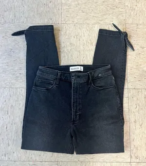 Abercrombie Jeans thumbnail 1