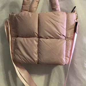 Pink puffer bag Jen & Co thumbnail 1