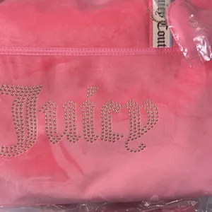 Juicy Couture‎  Big Spender Weeknder with Web PINK thumbnail 2
