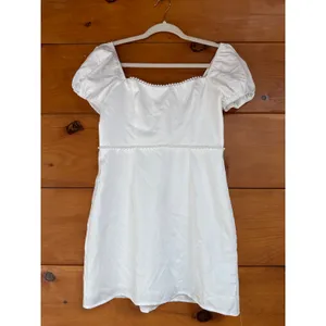 NWT Lulus Adorable Poise White Pearl Puff Sleeve Mini Dress Engagement Wedding M thumbnail 2