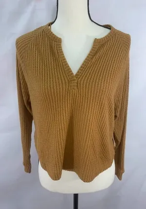 NWT | Women’s Abound Waffle Knit‎ Long Sleeve Henley Cropped Sweater thumbnail 1
