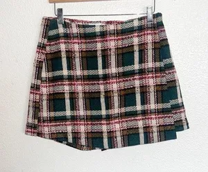 Pink Lily Green Pink Tan White Zip And Hook Closure Plaid Tweed Skort thumbnail 1