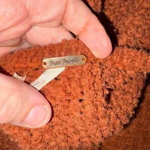 Free People Coco‎ V-Neck twist front textured sweater terracotta size XS/S thumbnail 6