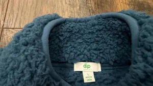 Dip Women’s Blue Fuzzy Sherpa Fleece Jacket, Snap Closure, Size Large thumbnail 3