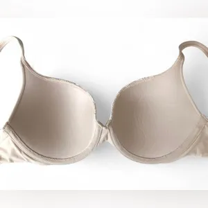 Victoria's Secret Body Underwire Padded Perfect Shape Bra size XS thumbnail 7