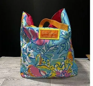 Lilly Pulitzer For Estee‎ Louder Multicolor Floral Strap Canvas Tore Beach Bag thumbnail 1