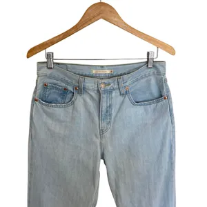 Levi's Low Pro Jeans In Charlie Won Light Wash thumbnail 4
