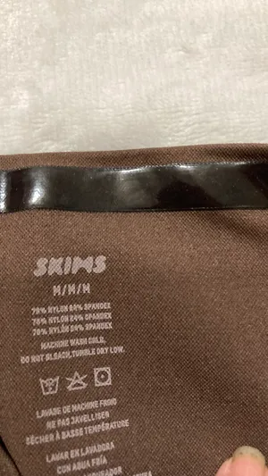 SKIMS BBL Butt Lifting Shorts M thumbnail 6