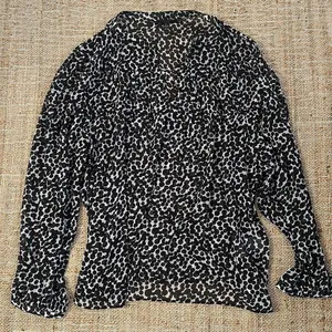 Banana Republic Black and White Sheer Patterned Blouse Size Large thumbnail 1