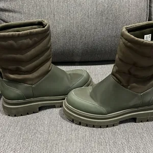 Olive Green Women's Boots Size 8.5 thumbnail 5
