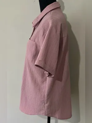 Casual Feminine Preppy Chic Minimalistic Collared Dusty Rose Button-Down Shirt thumbnail 3
