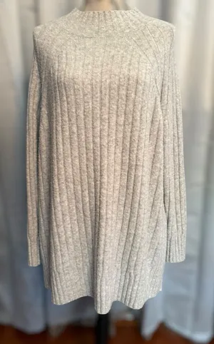 Women’s Ava & Viv Light Gray Knit Fabric thumbnail 1