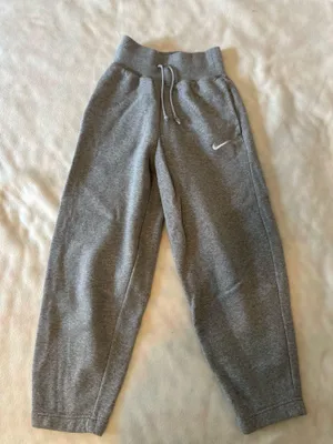 Nike Sweatpants  thumbnail 1