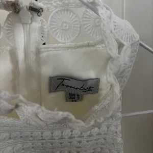 Two Sisters‎ The Label Rivers Dress Size 2 White Lace Illusion Midi Dress Bridal thumbnail 9
