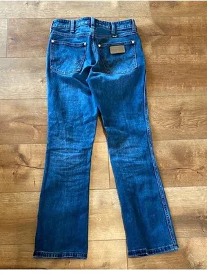 NWOT Wrangler x Lainey Wilson Blue Boot Huggers Jeans thumbnail 5