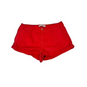 Abercrombie & Fitch Red Pleated Cuffed Chino Shorts Womens‎ 2 W26 thumbnail 2