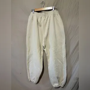 Comfrt joggers thumbnail 3