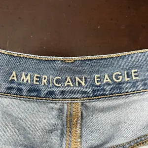 American Eagle‎ Mom Jeans Women's 8 Short Distressed High Rise Straight Leg Blue thumbnail 9