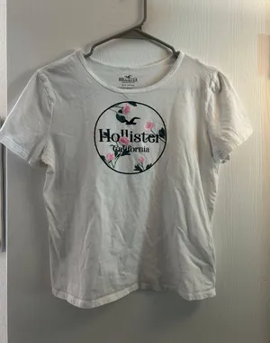 T-shirt thumbnail 1