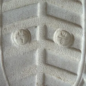 White Crocs Shoes Clogs with Fleece Lining M7 W9 thumbnail 4