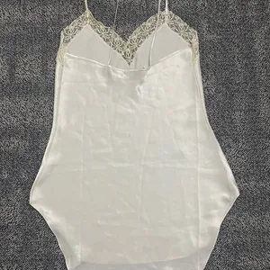 Vintage90s Victoria's Secret Cream Lace Chemise thumbnail 3