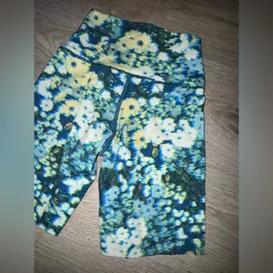 Offline By Aerie Trippy Retro High Waist Biker Shorts XS thumbnail 8