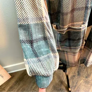 Cabincore Western Rustic Green Plaid Loose fit Long Cuff-sleeve Pockets Shacket thumbnail 3