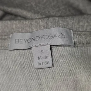 Beyond Yoga Womens Gray Leopard Favorite Raglan Crew‎ Neck Pullover Sweatshirt S thumbnail 4