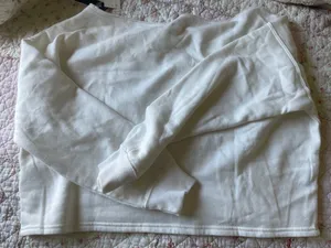 Off-The-Shoulder Hollister Sweatshirt thumbnail 3