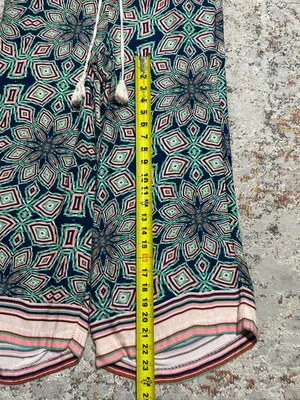 Democracy "Ab"leisure Wide-Leg Pull-On Pants Large capri length thumbnail 4