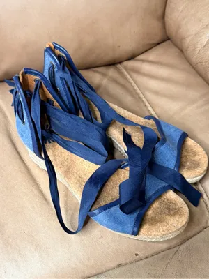 UGG Amell Wedge Denim Heels thumbnail 2