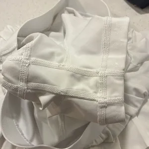 TNA Aritzia pleated tennis skirt women’s size large thumbnail 6