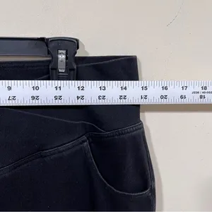 Halara Halara Flex High Waisted Crossover Pocket Flare Jeans black SZ large EUC thumbnail 3