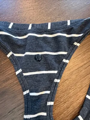 Lululemon Yogi Racerback in Stripe Heathered Black Ghost Size 8/10(?) - C11-471 thumbnail 5