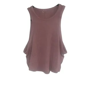 ✨Lululemon Hold Tight Cropped Tank Twilight Rose Sz Medium Top✨ thumbnail 6
