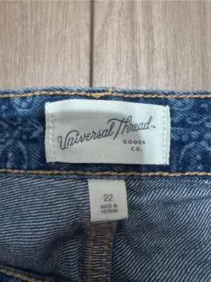 Universal Threads Baggy Jeans- size 22 thumbnail 5
