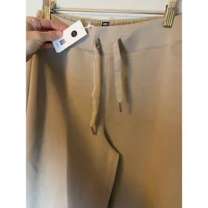 Spanx Air Essentials Wide Leg Pant Large Petite Ashwood (taupe) NWT $138 thumbnail 12