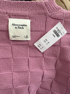 Abercrombie Sweater Women’s thumbnail 2