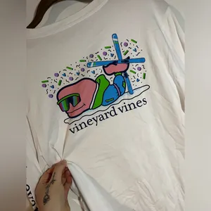 Vineyard Vines Snow Ski Whale Design White Cotton Long Sleeve Tshirt Size XL thumbnail 7