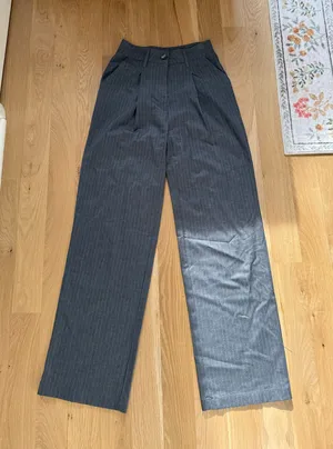 Wide leg trousers  thumbnail 1