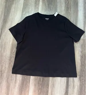 NWT Old Navy Relaxed Heavyweight Black T-Shirt thumbnail 2