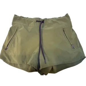 ATHLETA Hudson Board Travel Olive Green Athletic‎ Shorts Sz 0 thumbnail 2