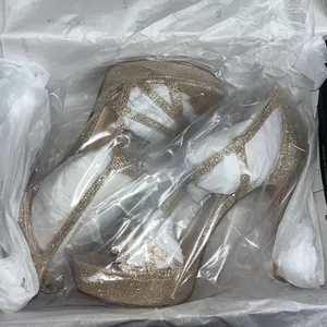 Pelle Moda Oneda Platinum Gold High Heels Size 9M thumbnail 6