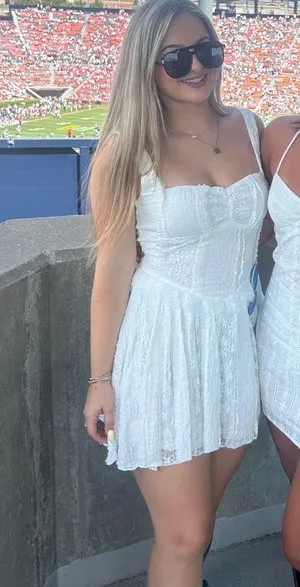 Vestique Lace White Dress thumbnail 1