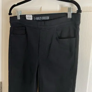 Harley-Davidson Woman’s High-Rise Skinny Pull-On Jeans Size 29 thumbnail 4
