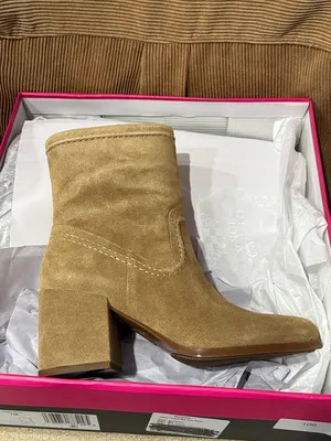 Vince Camuto Womens Pailey Beige Suede Zipper Ankle‎ Boots Shoes NWT thumbnail 4